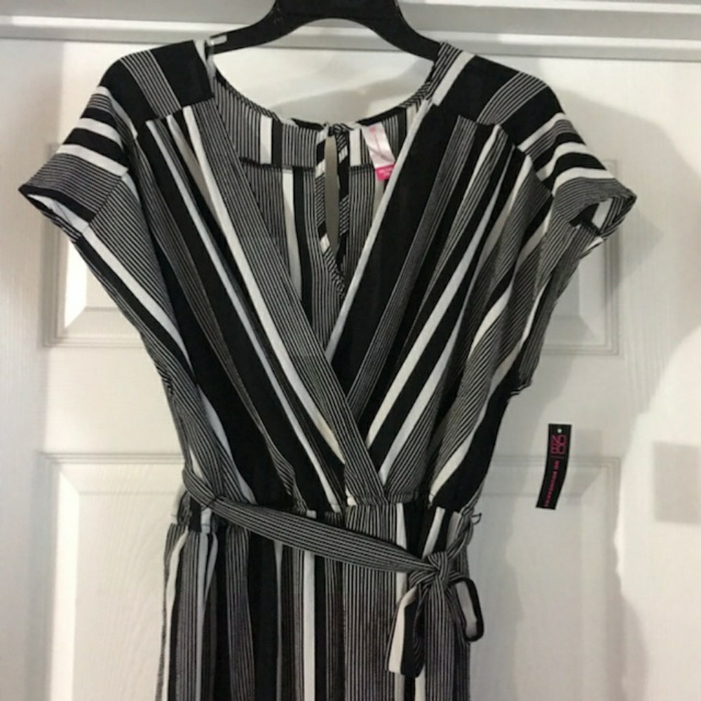 Jumpsuit - Picture 3 of 3